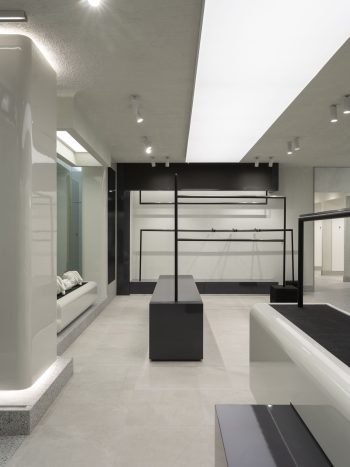 0033_Velocity-Bondi_Studio-Traces-350x467