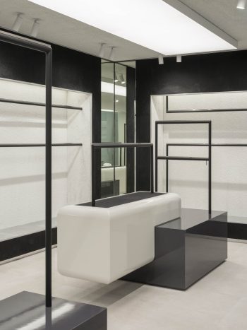 0128_Velocity-Bondi_Studio-Traces-350x467