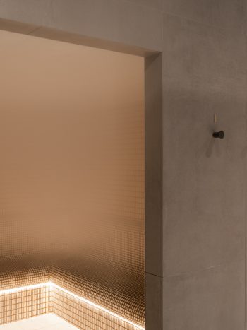 20230831_EmberBathhouse_Traces_DR-110-2_LR-350x467
