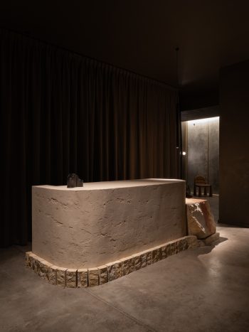 20230831_EmberBathhouse_Traces_DR-5_LR-350x467