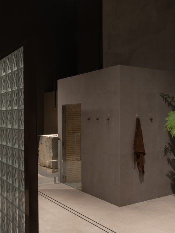 20230831_EmberBathhouse_Traces_DR-84-2_LR-350x467