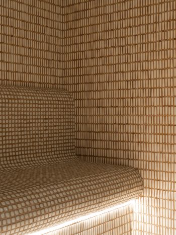20230831_EmberBathhouse_Traces_DR-87-2_LR-350x467