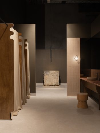 20230831_EmberBathhouse_Traces_DR-97-2_LR-350x467