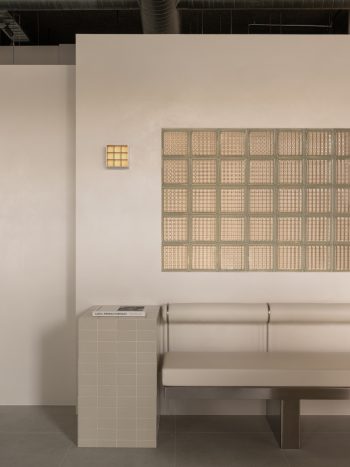 Studio-Traces_BlankSuites_Traces_DionRobeson-17_LR-350x467