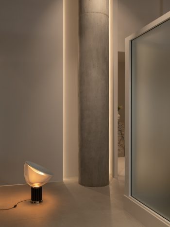 Studio-Traces_BlankSuites_Traces_DionRobeson-44_LR-350x467