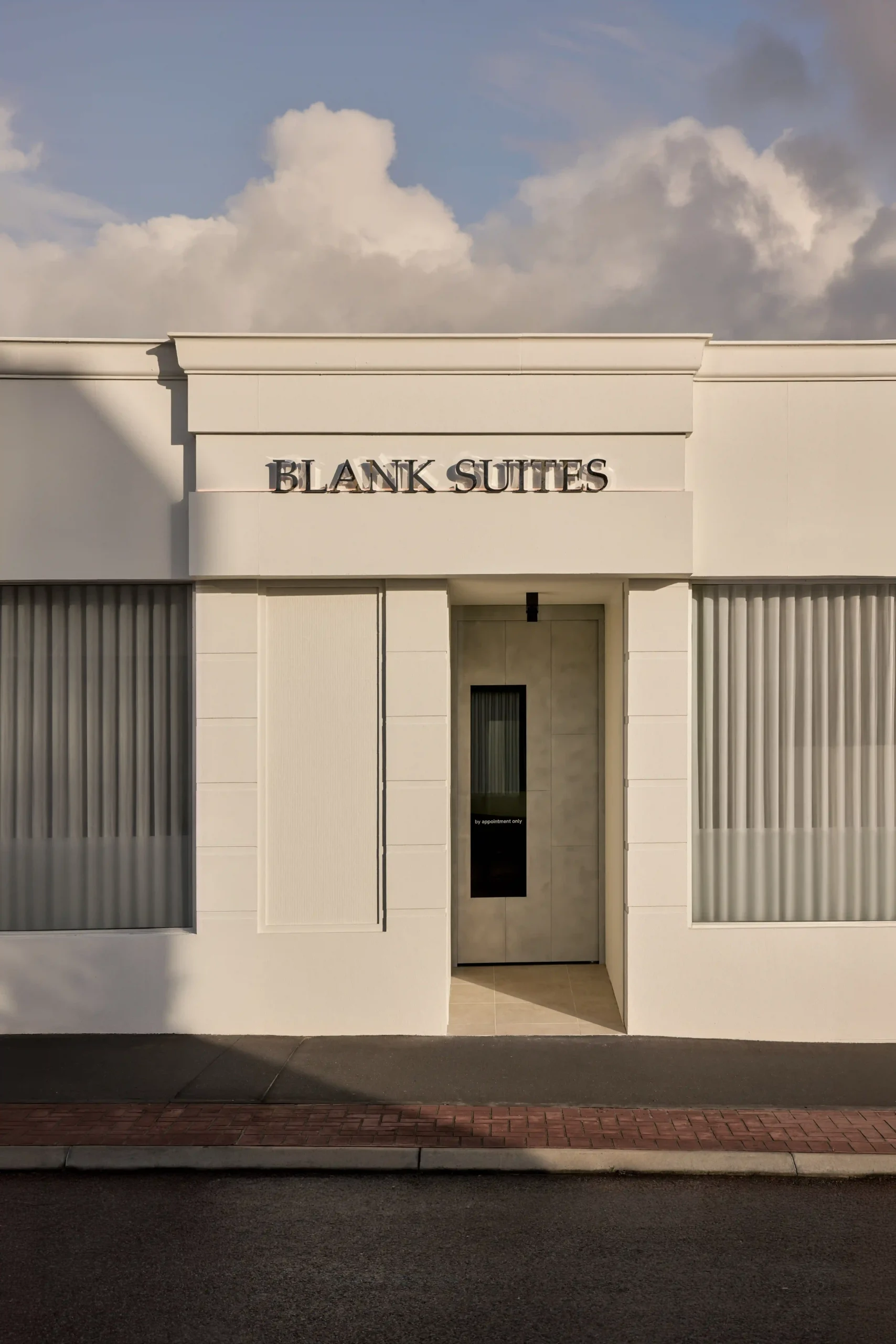 Jenna French_Studio Traces_Blank Suites_WEBRES 19